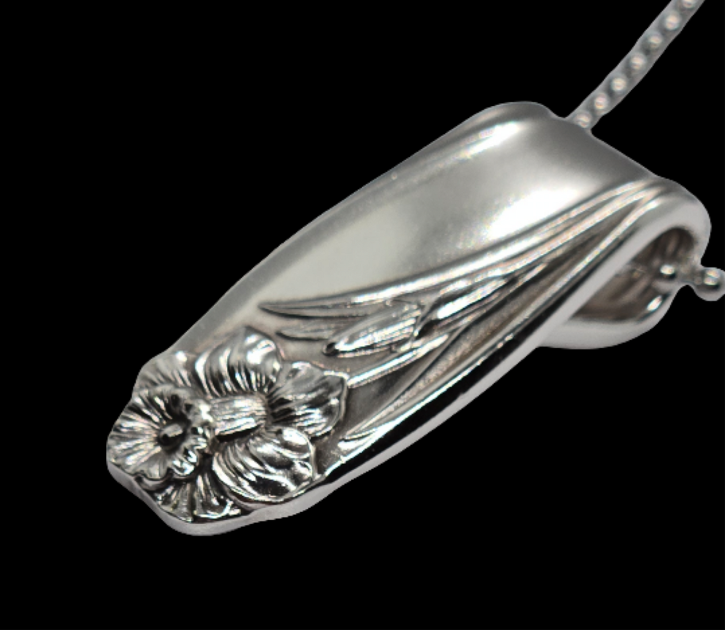 Dafadiol Necklace