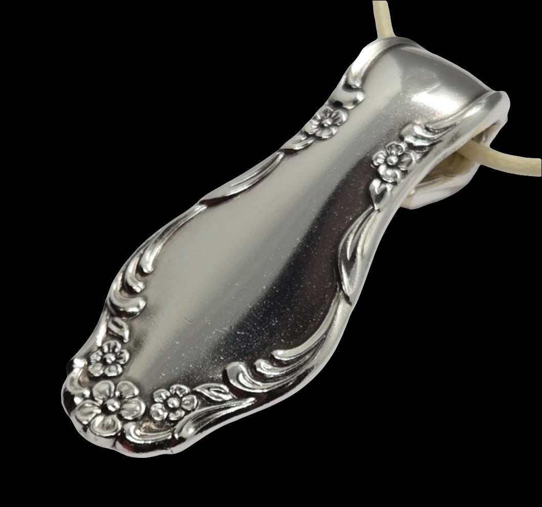 Flirtation Necklace and Pendant