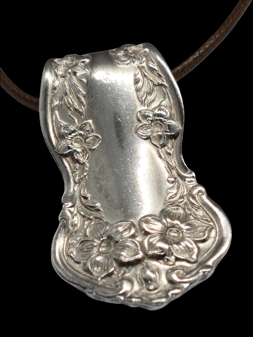1900 Chester Necklace and Pendant