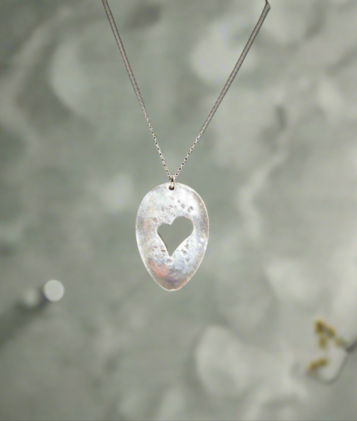 HEART NECKLACE