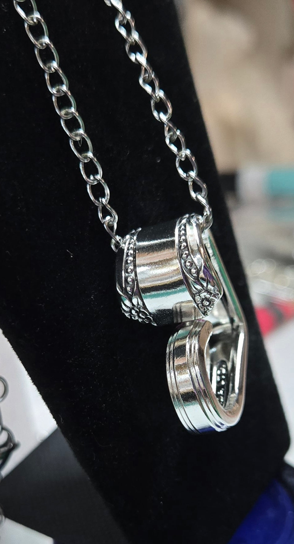 "Be Mine" Hearts 《1 heart Necklace; stamping NOT included 》