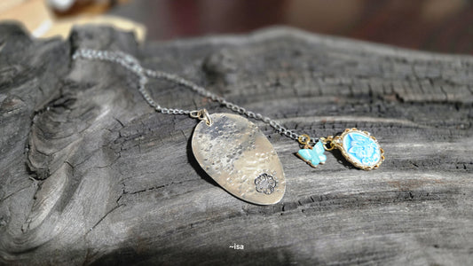 Kitty Bookmark with Chain Trim