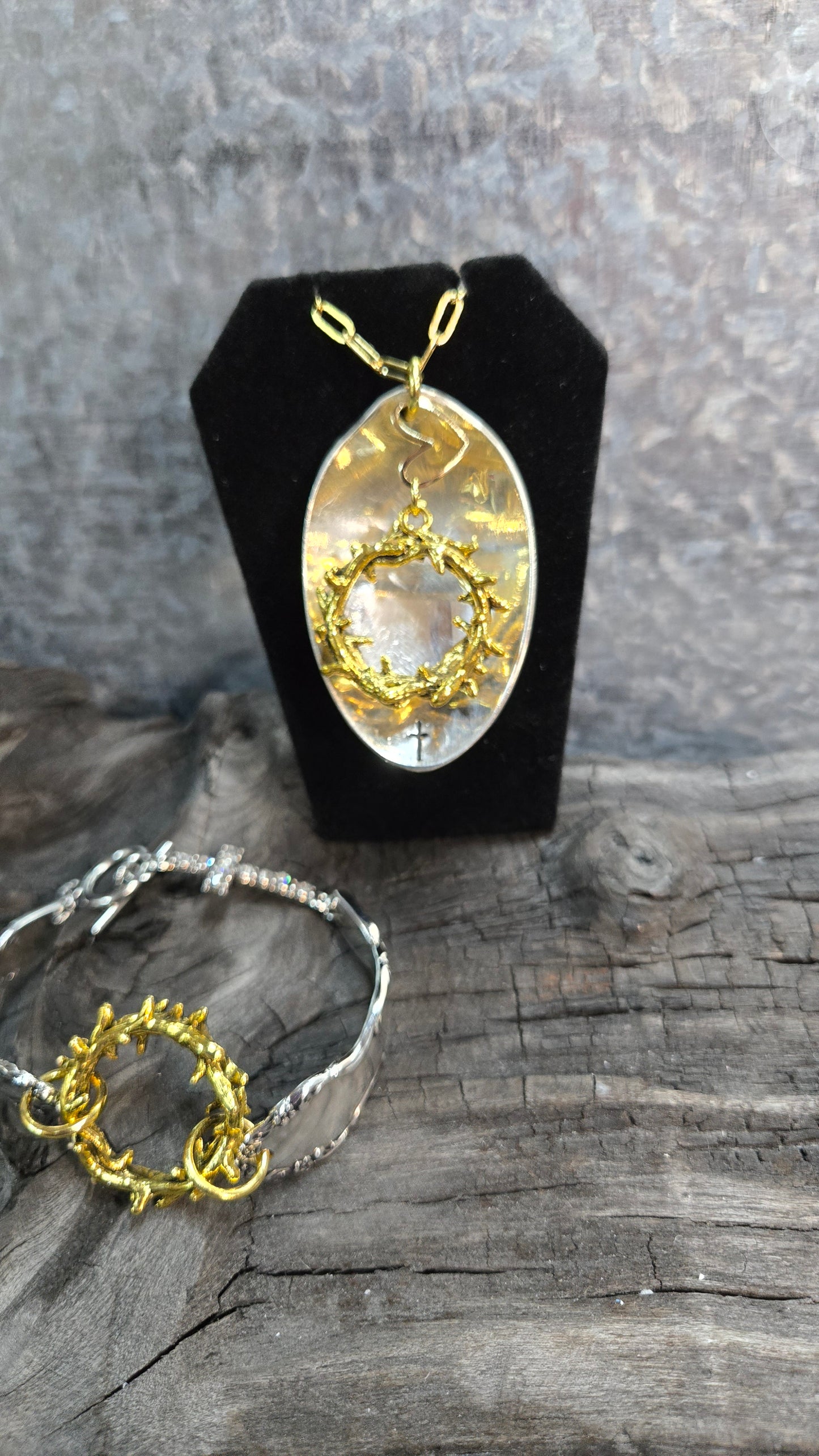 Crown of thorns bracelet- Gold