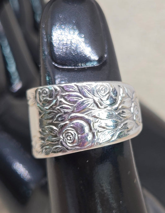 Rose & Leaf Ring