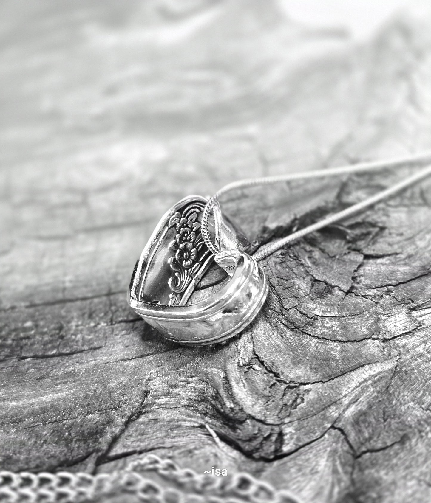 Queen Bess Heart Necklace