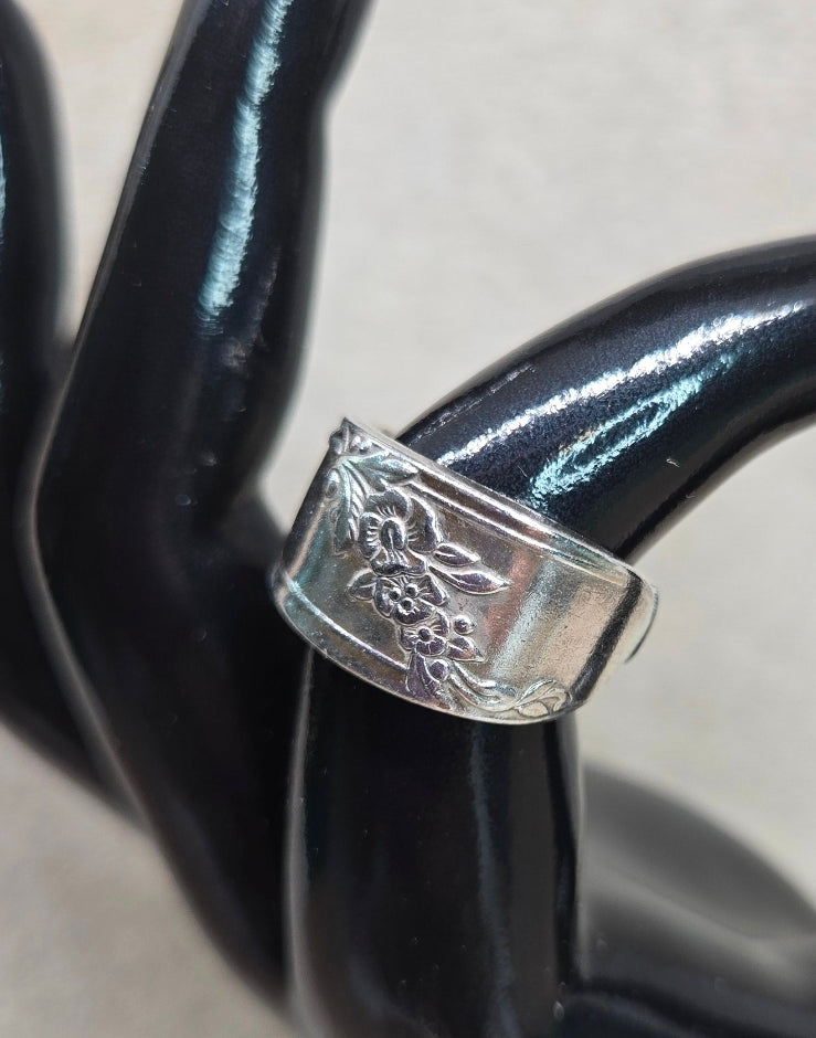 Queen Bess Ring